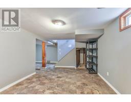 26 PONDEROSA CRESCENT - 32