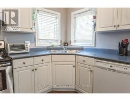 28 SCHREYER DRIVE - 11