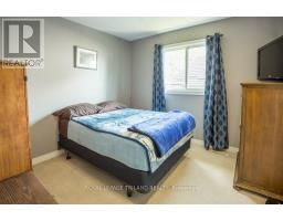 28 SCHREYER DRIVE - 12