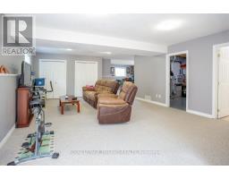 28 SCHREYER DRIVE - 20
