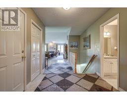 22 - 87 DONKER DRIVE - 10