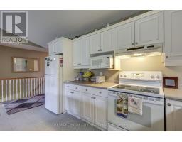 22 - 87 DONKER DRIVE - 19