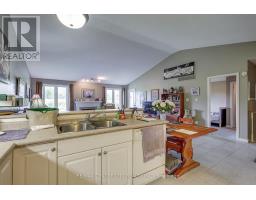 22 - 87 DONKER DRIVE - 20