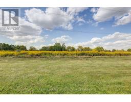 22 - 87 DONKER DRIVE - 35