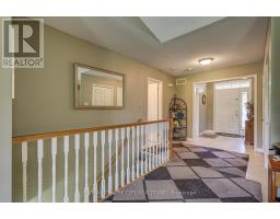 22 - 87 DONKER DRIVE - 9