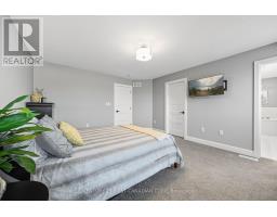 146 GILMOUR DRIVE - 18