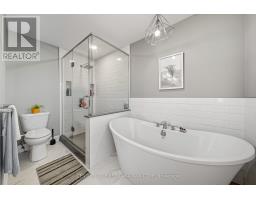 146 GILMOUR DRIVE - 22