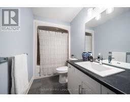 146 GILMOUR DRIVE - 25