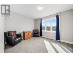 146 GILMOUR DRIVE - 26