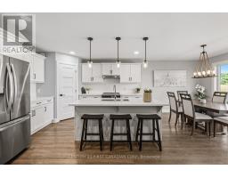 146 GILMOUR DRIVE - 9