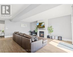 957 HOLTBY COURT - 9