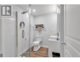 21 CHAMBERLAIN AVENUE - 27