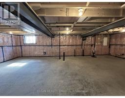 8 COLUMBUS COURT - 24