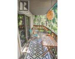 7 THISTLE COURT - 6