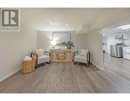 426 BEACHWOOD AVENUE - 33