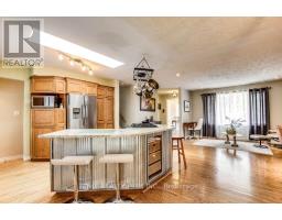 79 MENDIP CRESCENT - 17