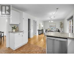31 MCTAGGART CRESCENT - 16