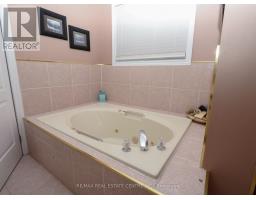 119 HUME DRIVE - 22