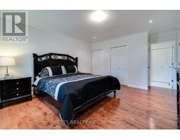 23 MACTAVESH CRESCENT - 23