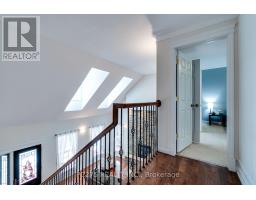 23 MACTAVESH CRESCENT - 28