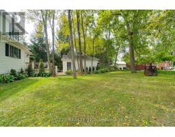 23 MACTAVESH CRESCENT - 39