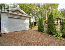 23 MACTAVESH CRESCENT - 42
