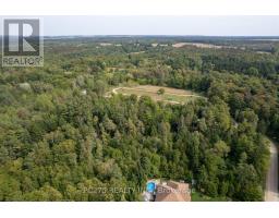 23 MACTAVESH CRESCENT - 45