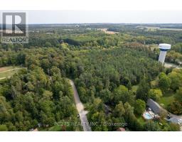 23 MACTAVESH CRESCENT - 46