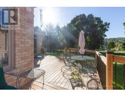 23 - 1040 RIVERSIDE DRIVE - 11