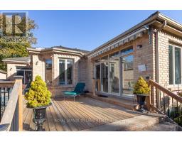 23 - 1040 RIVERSIDE DRIVE - 12