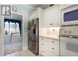 23 - 1040 RIVERSIDE DRIVE - 16