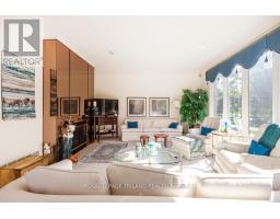 23 - 1040 RIVERSIDE DRIVE - 27