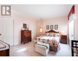 23 - 1040 RIVERSIDE DRIVE - 34