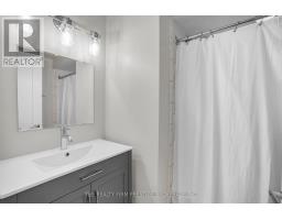 15 ROCKFORD CRESCENT - 21