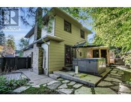 15 ROCKFORD CRESCENT - 27