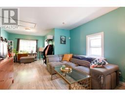 61 BRISCOE STREET W - 11