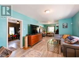 61 BRISCOE STREET W - 12