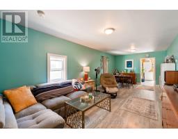 61 BRISCOE STREET W - 5