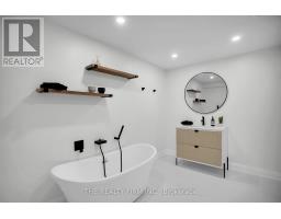 270 HIGHVIEW CRESCENT - 24