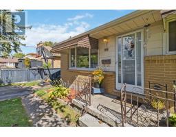 1919 DULUTH CRESCENT - 11