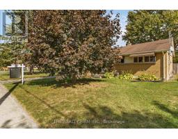 1919 DULUTH CRESCENT - 3