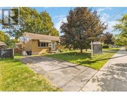 1919 DULUTH CRESCENT - 6