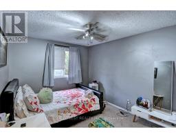 37 - 1096 JALNA BOULEVARD - 12