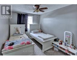 37 - 1096 JALNA BOULEVARD - 14