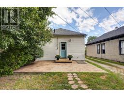 12 CAVENDISH CRESCENT - 28