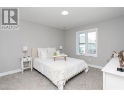 51 WHITE TAIL PATH - 26