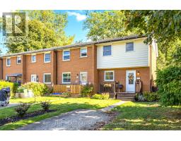 5 - 71 PARKSIDE DRIVE - 3