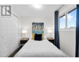 661 LADYBROOK CRESCENT - 30