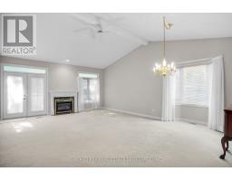 38 QUINELLA PLACE - 29
