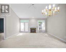 38 QUINELLA PLACE - 30